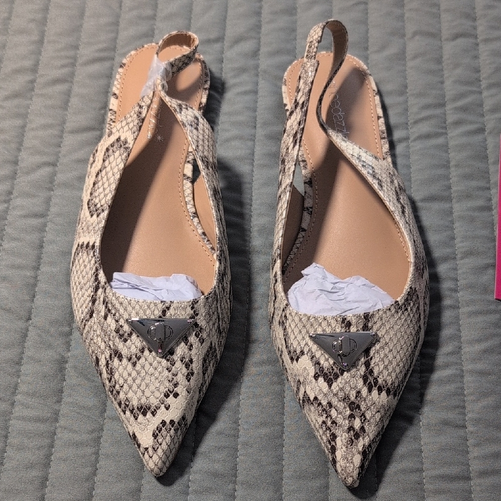 Shoe Dazzle Snakeskin Pattern Slingback Flats